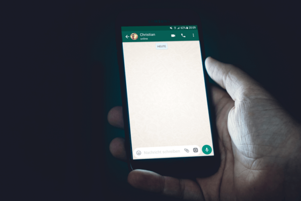 Mengelola Pesan yang Overload di WhatsApp: Tips Efektif untuk Menjaga Keteraturan